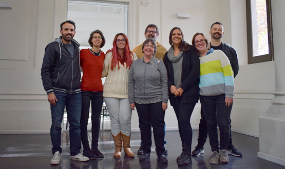 Foto de la decana y su equipo