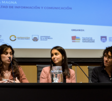 Estreno de "Memorias jóvenes" en el aula magna de la FIC, 27/4/2022.