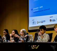 Estreno de "Memorias jóvenes" en el aula magna de la FIC, 27/4/2022.